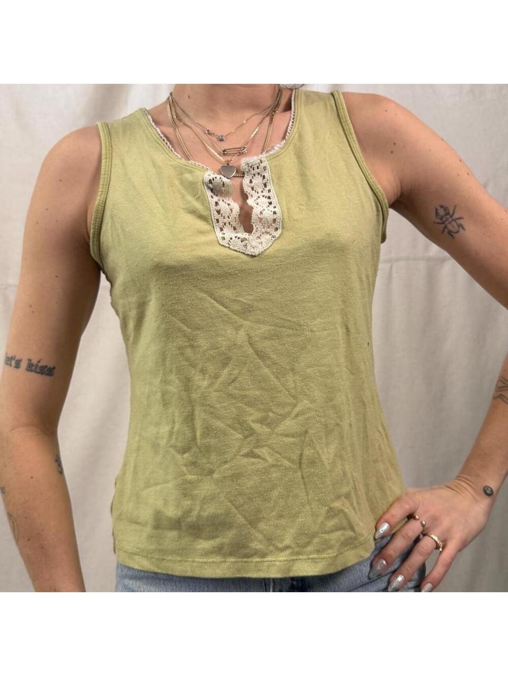 Xhilaration Lace Trim Tank Top